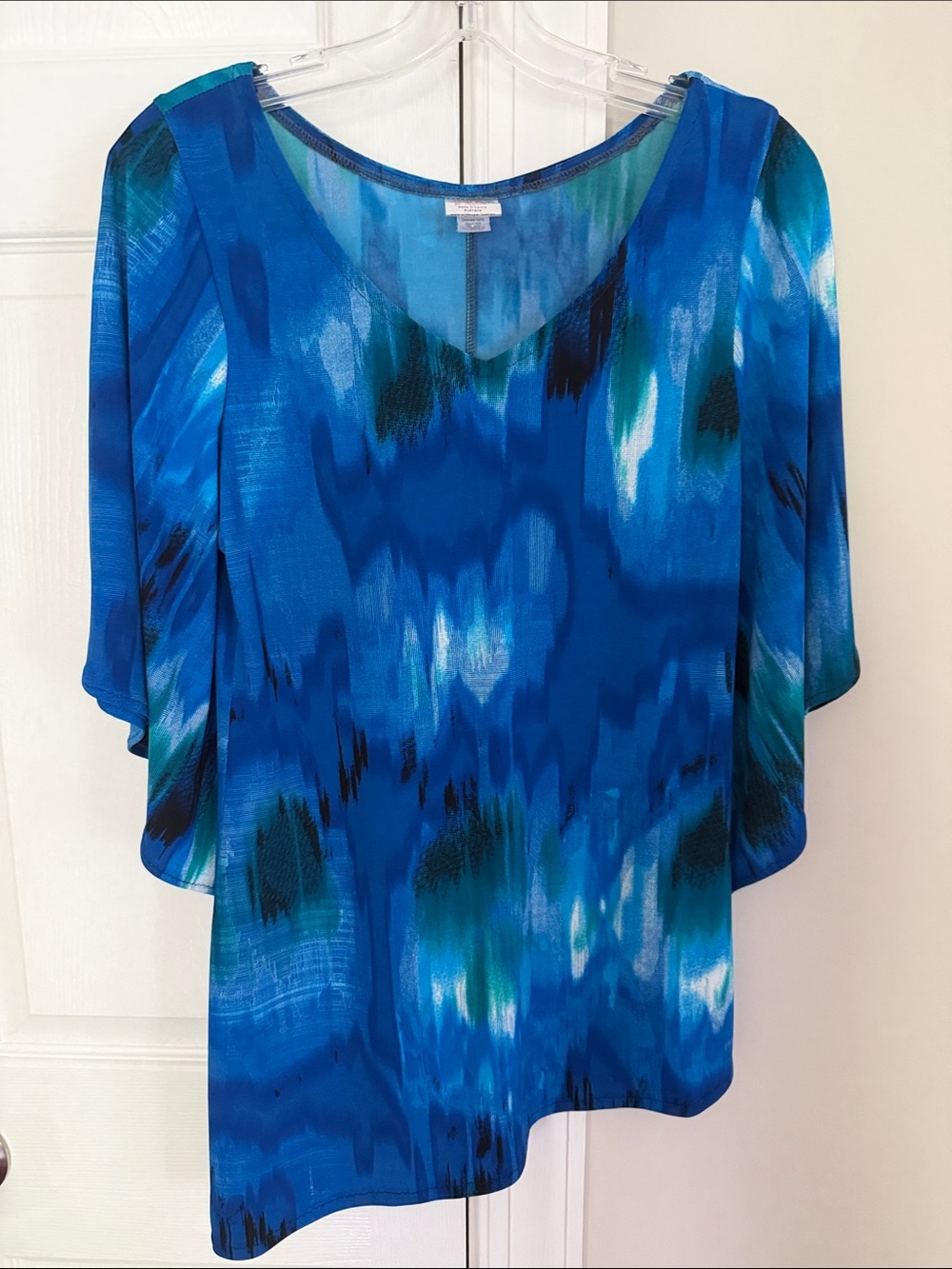 Women's Blue Abstract V-Neck Tunic Top by